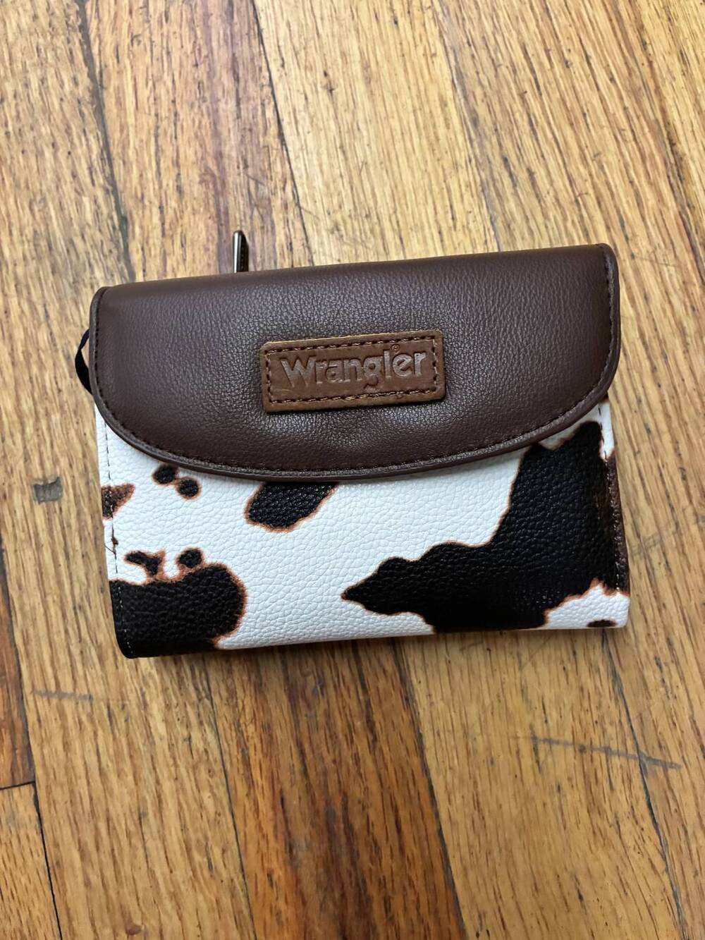 NEW WRANGLER cow print wallet in brown